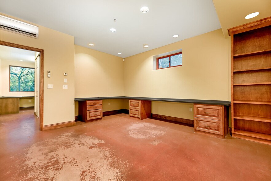 More Photos Of 12257-12295 Loma Rica Dr, Grass Valley Warehouse For Sale