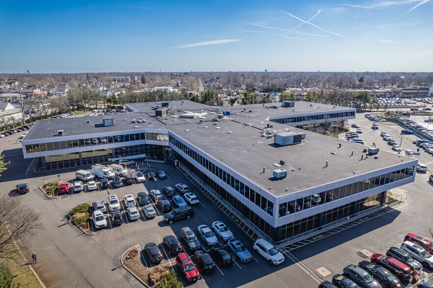 More Photos Of 2001 Marcus Ave, Lake Success Office For Lease