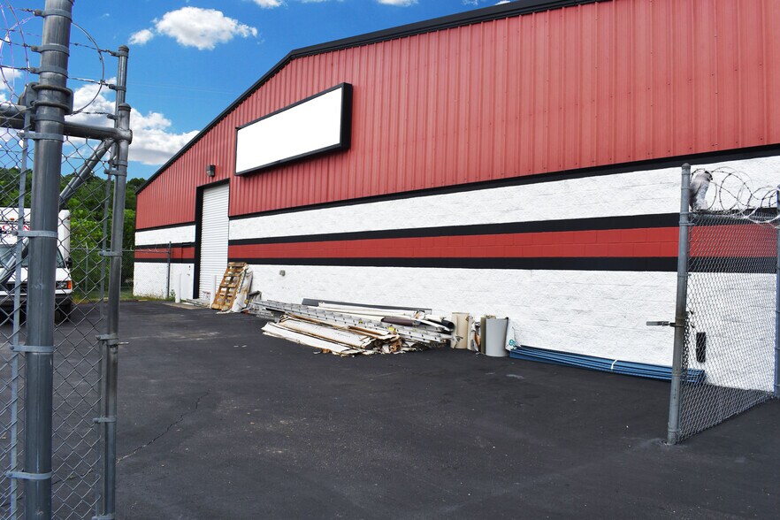 More Photos Of 1900 Southerland Dr, Nashville Warehouse For Sale