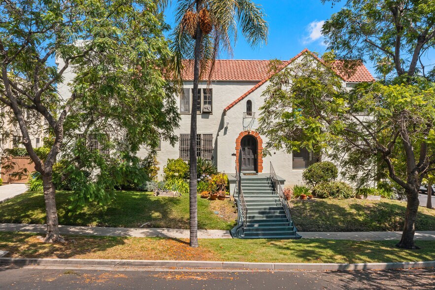 More Photos Of 1040 S Longwood Ave, Los Angeles Apartments For Sale