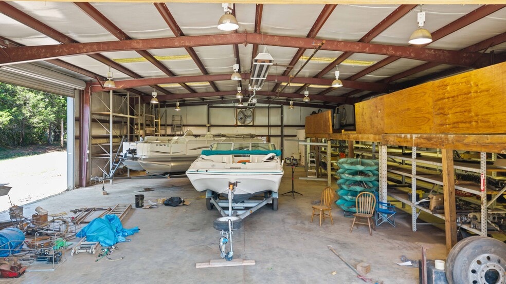 More Photos Of 533 Crest Dr, Easley Industrial For Sale