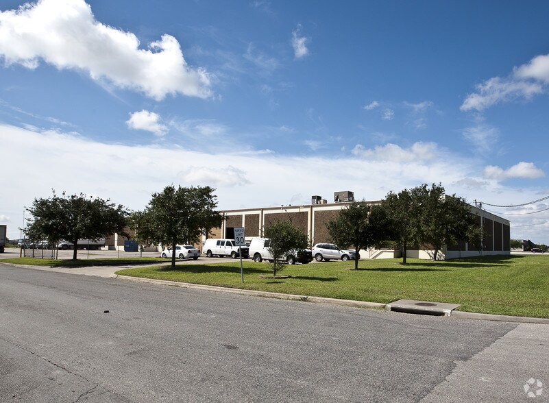 More Photos Of 101 45th St, Corpus Christi Distribution For Lease