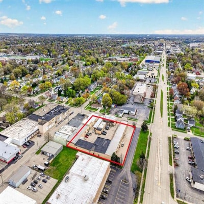 More Photos Of 107-121 N Douglas St, Appleton Storefront Retail Office For Sale