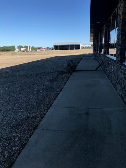 More Photos Of 100-3 Street, Beaverlodge Truck Terminal For Sale