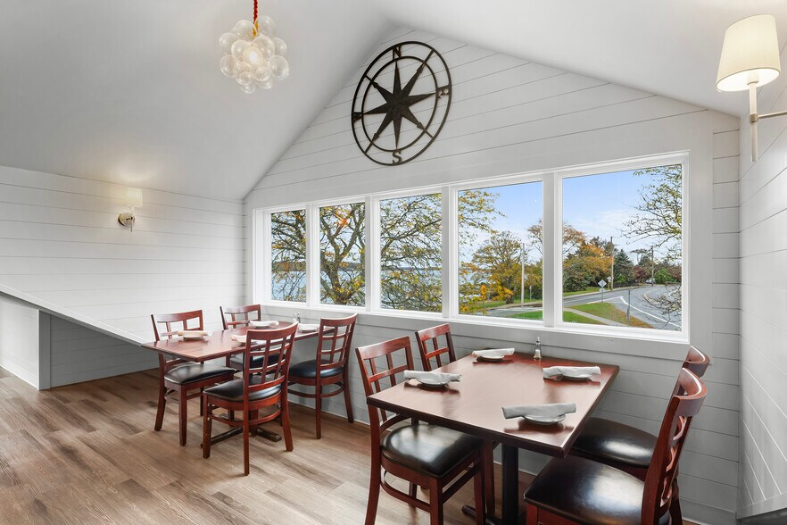 More Photos Of 15 Point Rd, Portsmouth Restaurant For Sale