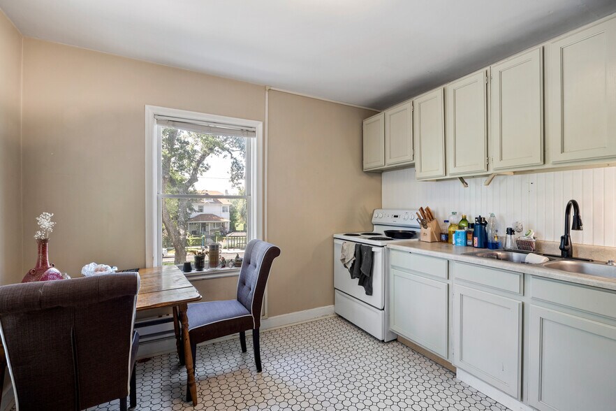 More Photos Of 905 E 200 S, Salt Lake City Apartments For Sale