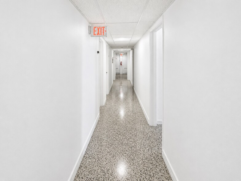 More Photos Of 117 N 5th St, Fort Pierce Office Residential For Sale