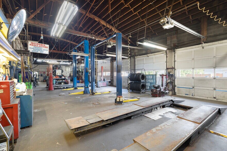 More Photos Of 3349 E End Ave, South Chicago Heights Industrial For Sale