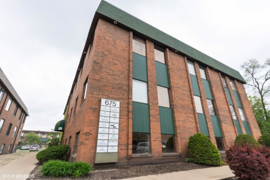 Primary Photo Of 675 E Irving Park Rd, Roselle Office Residential For Sale
