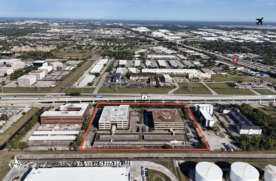 More Photos Of 652-654 N Sam Houston Pky E, Houston Land For Sale