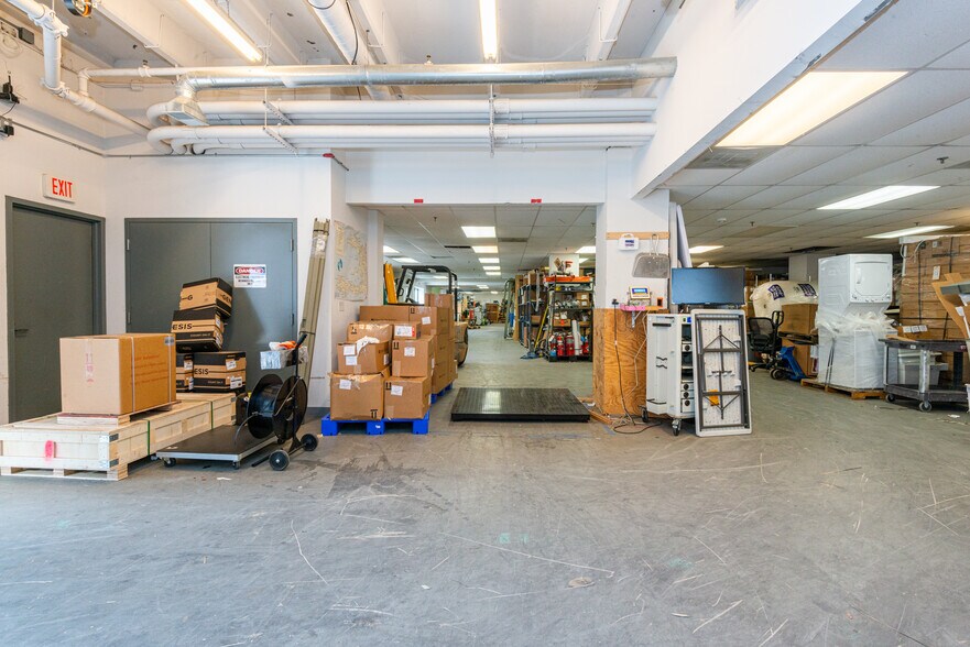 More Photos Of 100 Cummings Ctr, Beverly Coworking Space