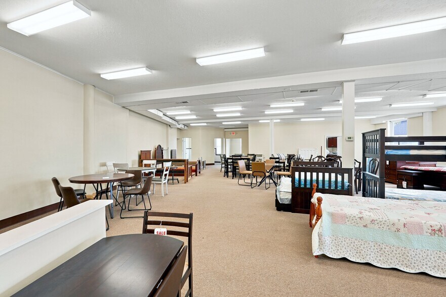 More Photos Of 3506 Memorial Ave, Lynchburg Office For Sale