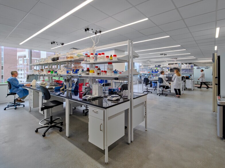 More Photos Of 4 N Martin Luther King Jr Blvd, Baltimore Coworking Space