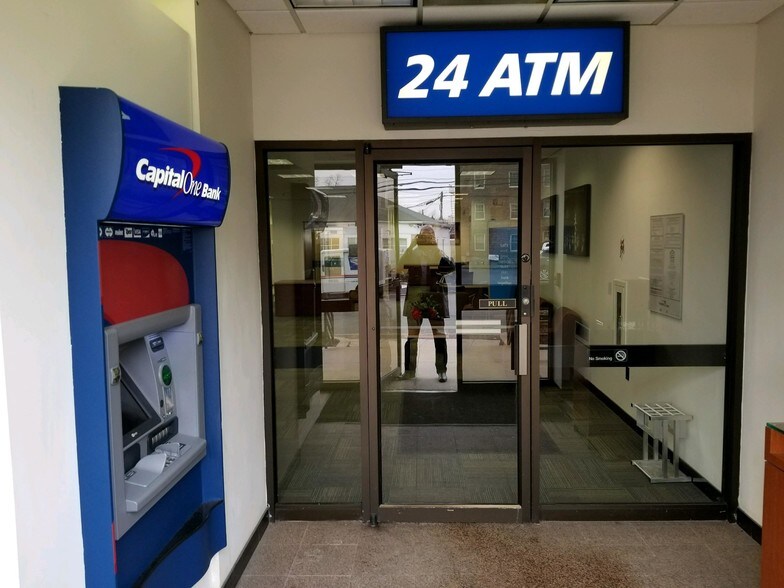 More Photos Of 45 Essex St, Millburn Bank For Lease