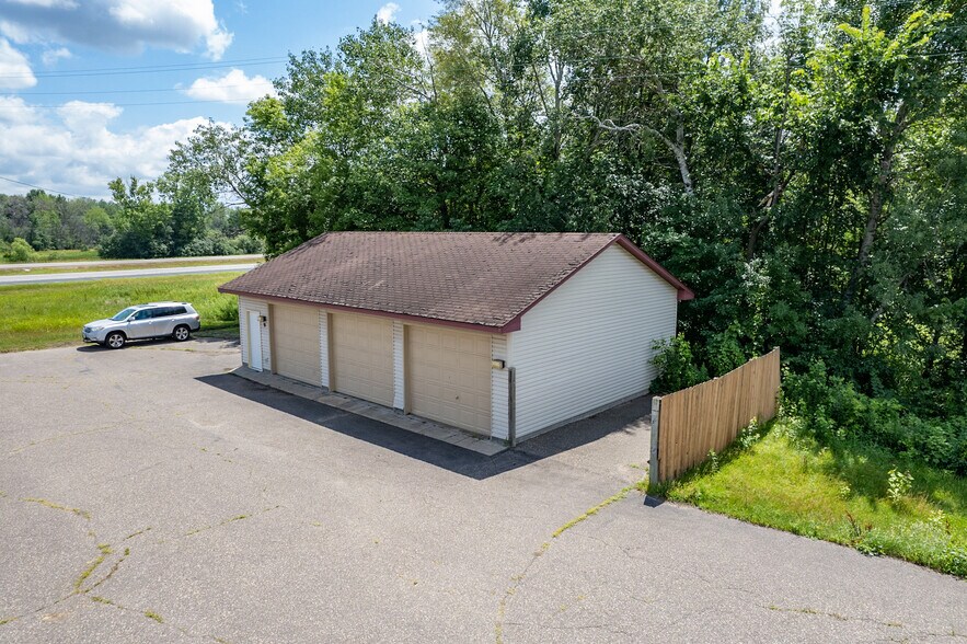 More Photos Of 16015 NE Central Ave, Ham Lake Office For Sale