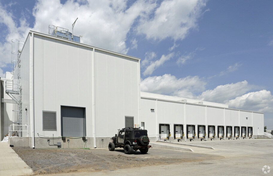More Photos Of 188 Brooke Rd, Winchester Refrigeration Cold Storage For Lease