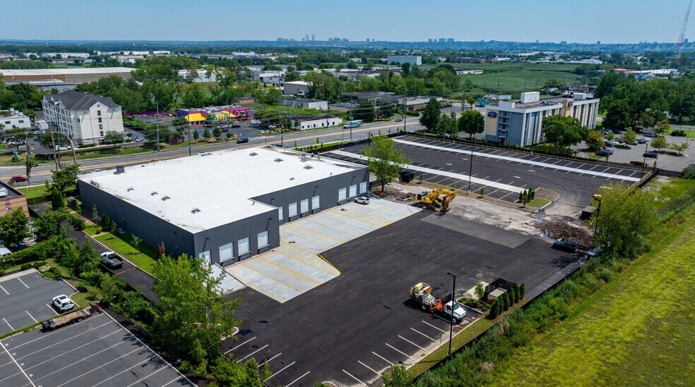 Primary Photo Of 890 Paterson Plank Rd, East Rutherford Manufacturing For Sale