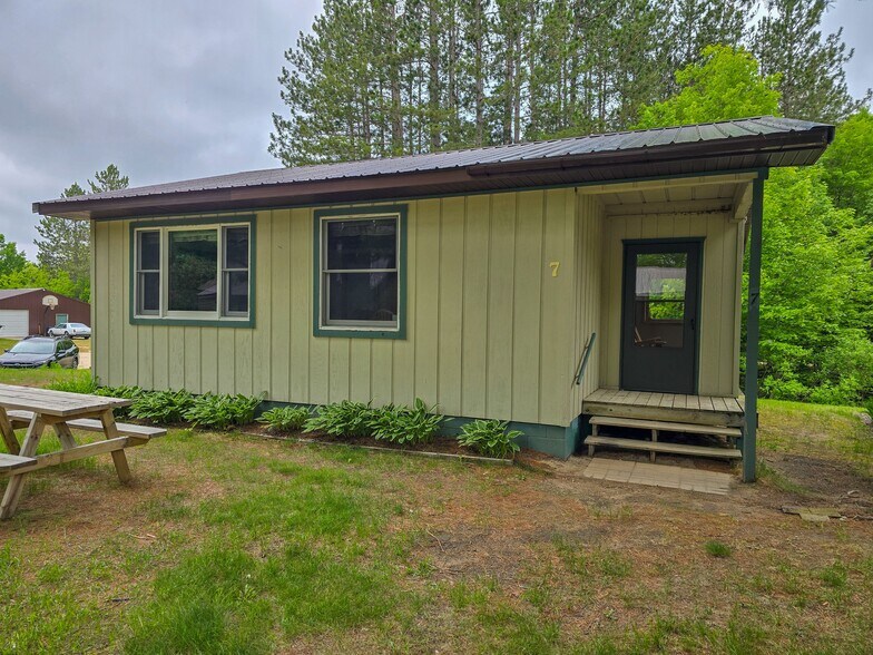 More Photos Of 16878 County Road 505, Newberry Hotel For Sale