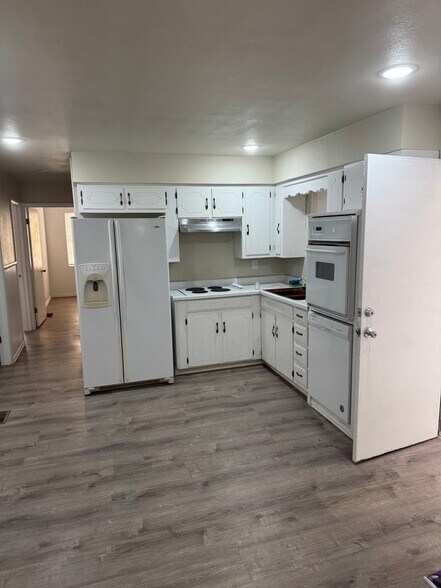 More Photos Of 301 FM 2738, Alvarado Industrial For Lease