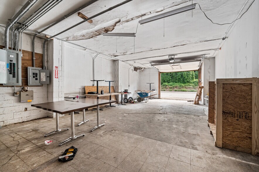 More Photos Of 1351 Washington Blvd, Pittsburgh Warehouse For Lease