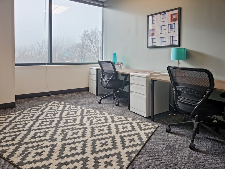 More Photos Of 6701 Koll Center Pky, Pleasanton Coworking Space