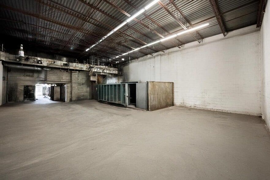 More Photos Of 308 Larkfield Rd, East Northport General Retail For Sale