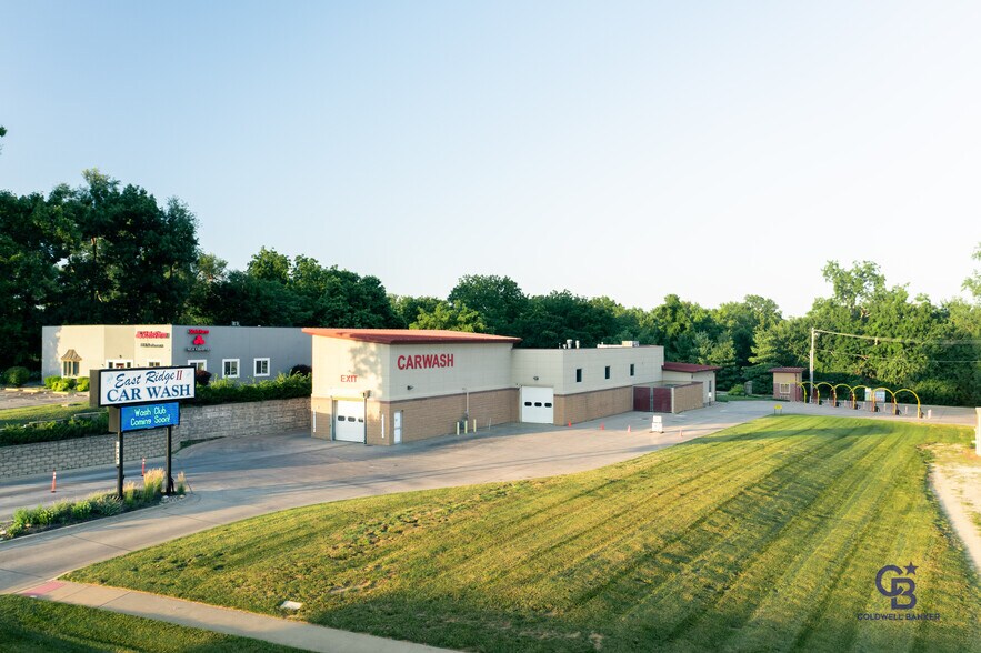 Primary Photo Of 3311 N Belt Hwy, Saint Joseph Carwash For Sale