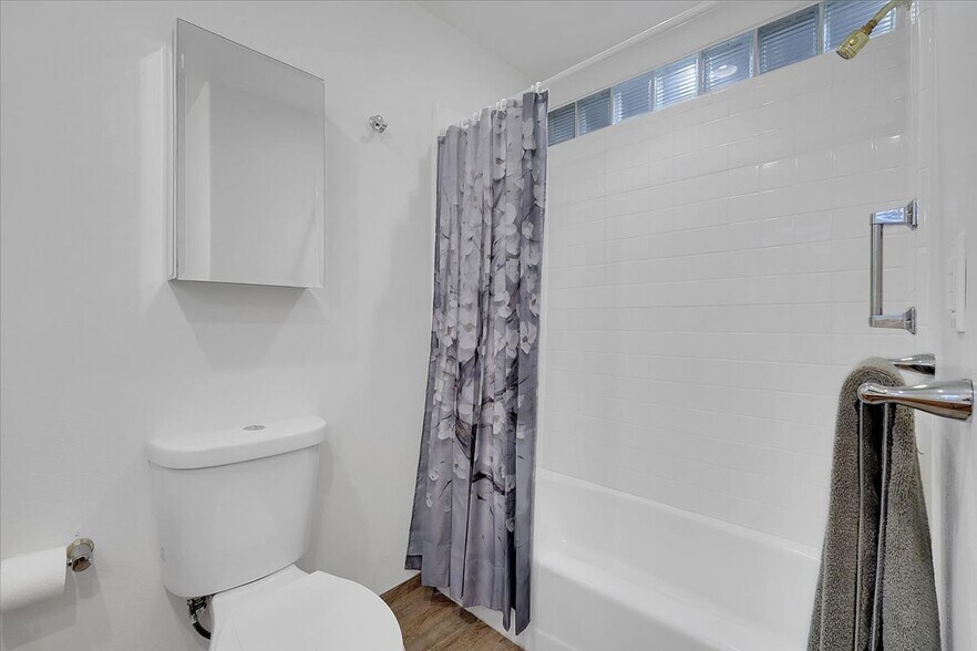 More Photos Of 630 D St, Marysville Apartments For Sale