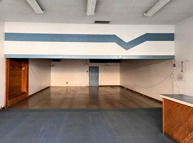 More Photos Of 328-372 N State St, Ukiah Storefront Retail Office For Lease