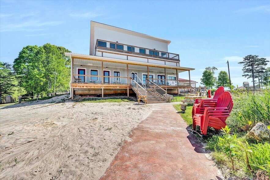 More Photos Of 3619 Airport Rd, Moneta Marina For Sale