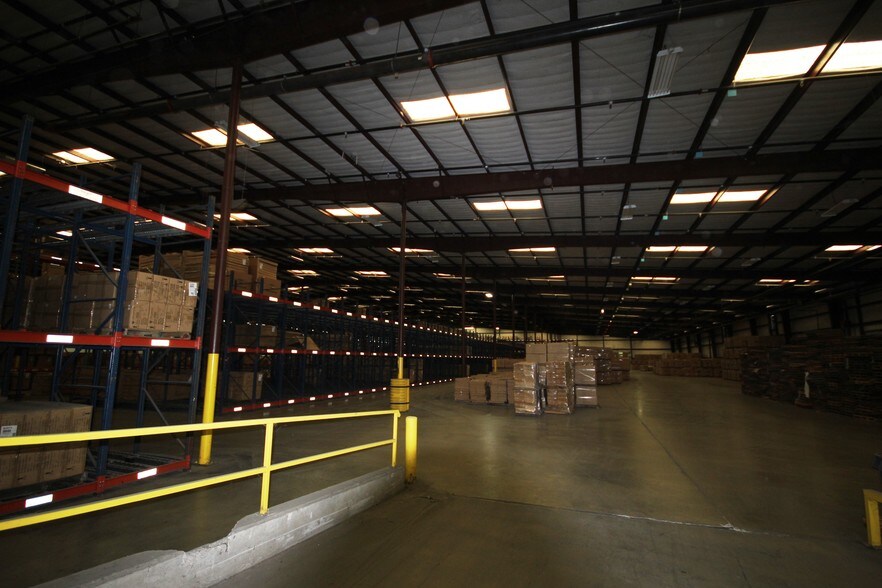 More Photos Of 2938 Brown Rd, Marshall Warehouse For Lease