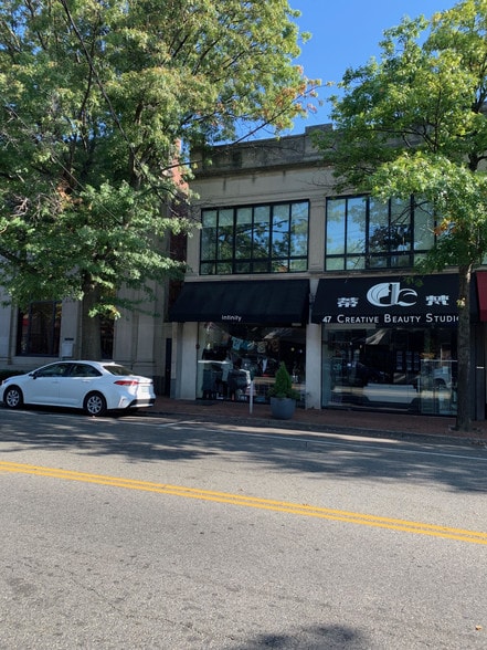 More Photos Of 45 Middle Neck Rd, Great Neck Storefront Retail Office For Lease