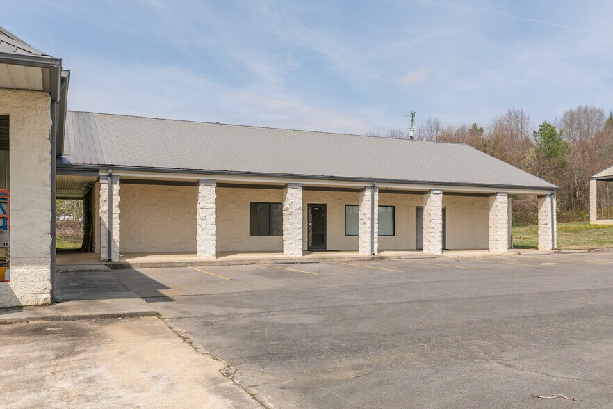 More Photos Of 2065 Cleveland Hwy, Dalton Flex For Sale