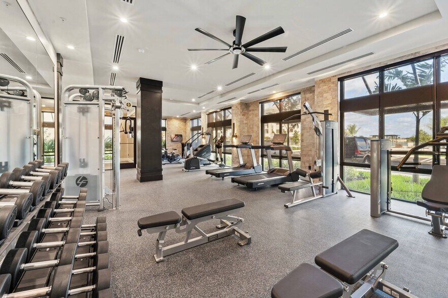 More Photos Of 8205 Commerce, Miami Lakes Apartments For Lease