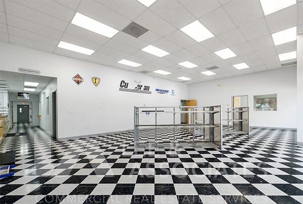 More Photos Of 1875 Robert J Conlan Blvd NE, Palm Bay Warehouse For Lease
