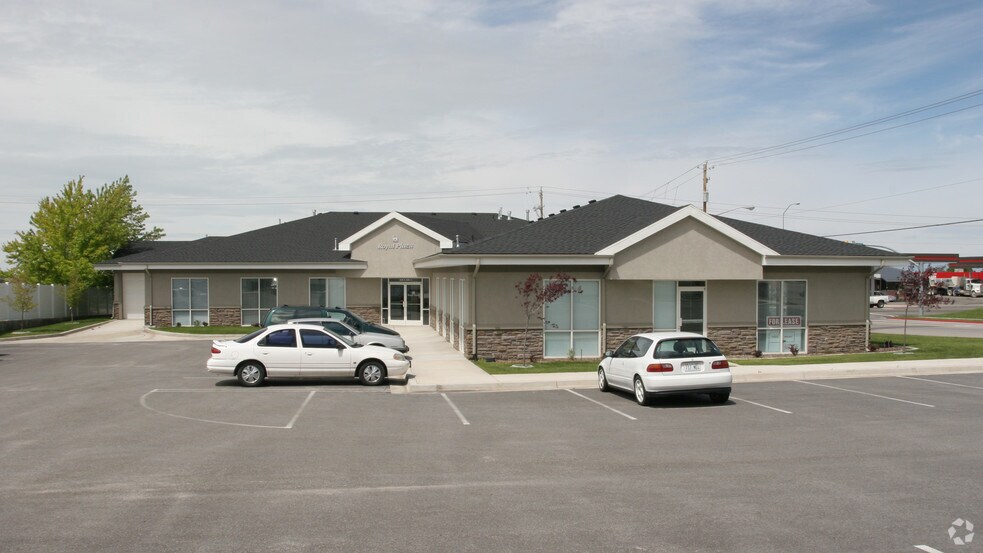 More Photos Of 3479-3491 W 4800 S, Roy Medical For Lease