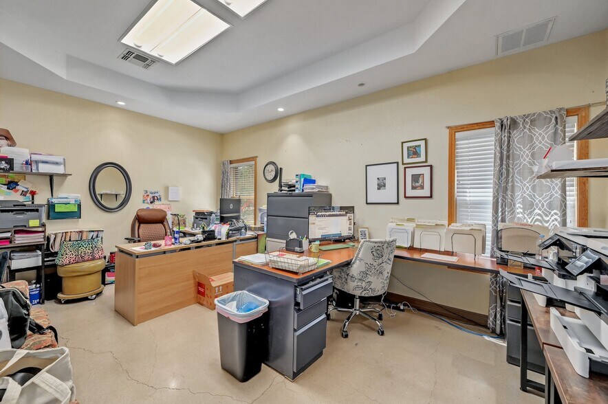 More Photos Of 1300 Universal City Blvd, Universal City Warehouse For Sale