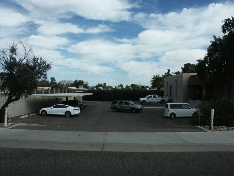 More Photos Of 6501 N Black Canyon Fwy, Phoenix Industrial For Sale