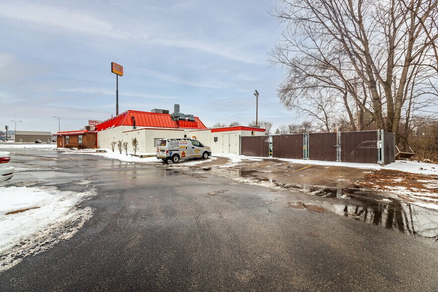 More Photos Of 3055 State Road 16, La Crosse Restaurant For Sale