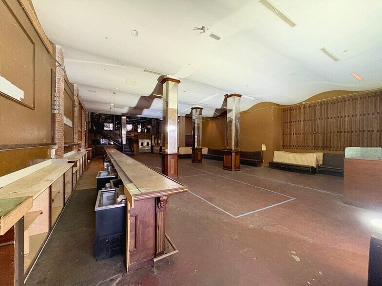 More Photos Of 750-762 S Broadway, Los Angeles Apartments For Lease