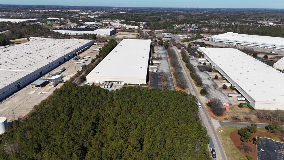 More Photos Of 90 King Mill Rd, McDonough Warehouse For Lease