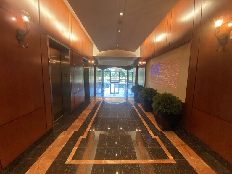 More Photos Of 1575 Heritage Dr, McKinney Office For Lease
