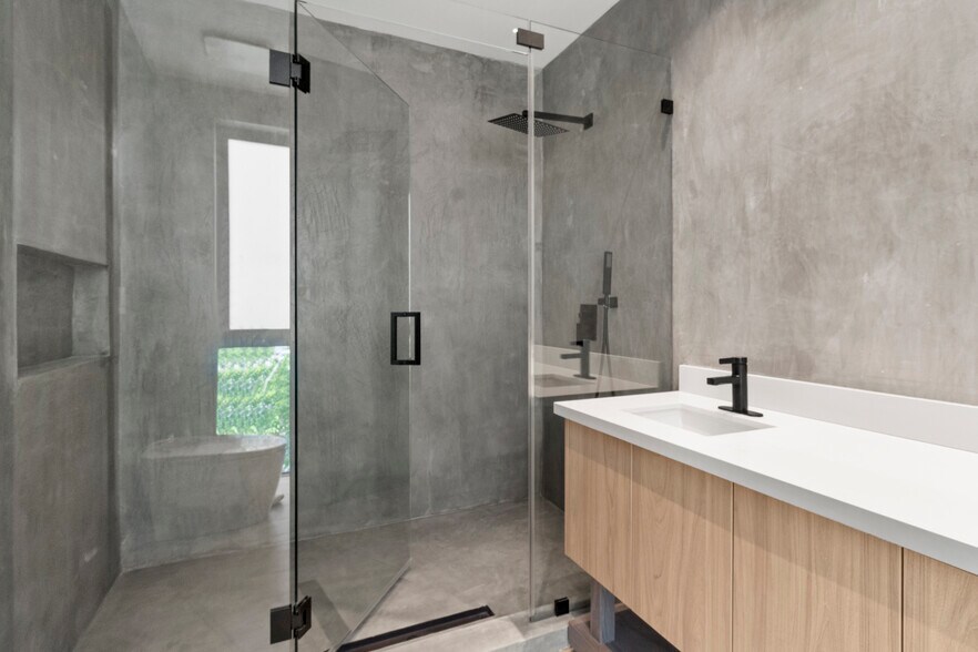 More Photos Of 420 NE 62nd St, Miami Apartments For Sale