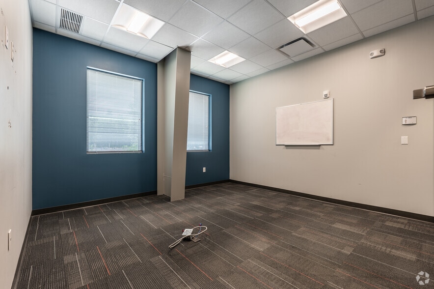 More Photos Of 200 Business Center Dr, Pittsburgh Research And Development For Sale