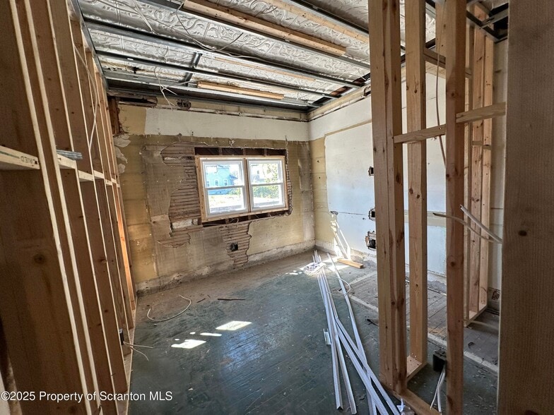 More Photos Of 433-439 Main Rd, Hanover Township General Retail For Sale