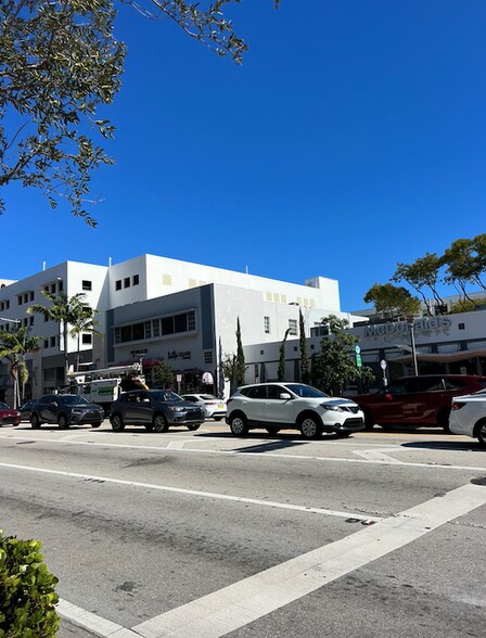 More Photos Of 1609-1613 Alton Rd, Miami Beach General Retail For Sale