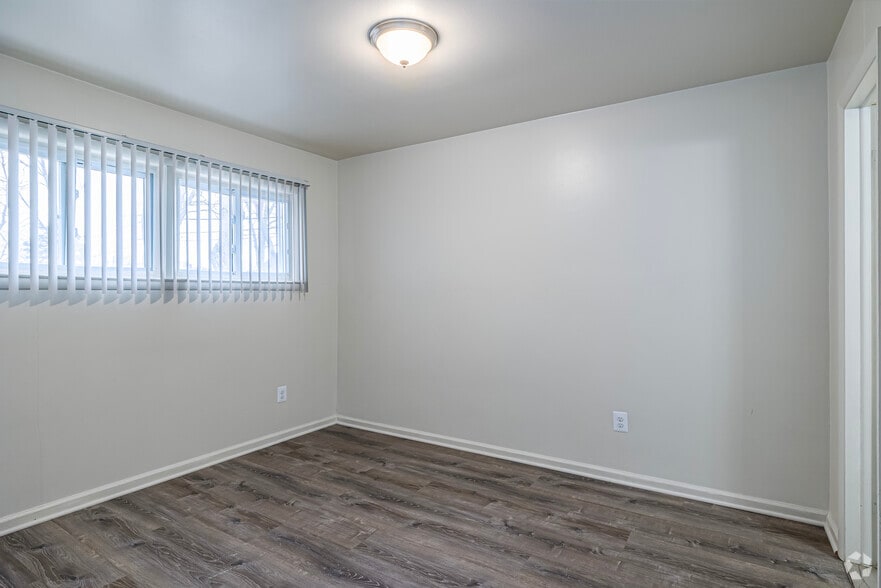 More Photos Of 6401 Middlebelt Rd, Garden City Apartments For Sale