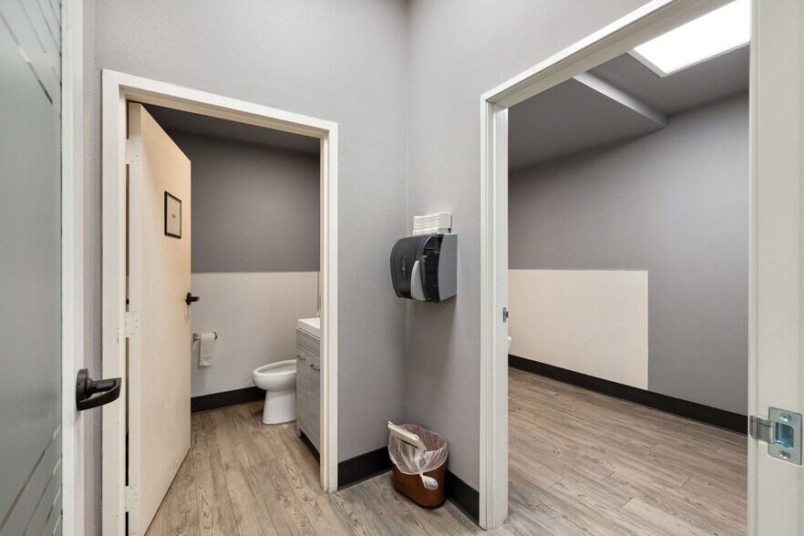 More Photos Of 81715 Doctor Carreon Blvd, Indio Medical For Sale