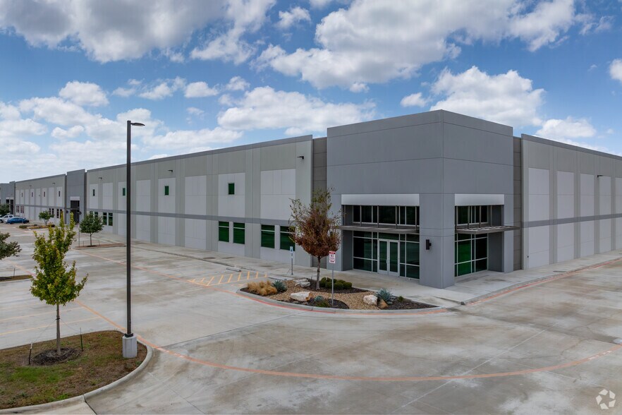 More Photos Of 438 S Callaghan Rd, San Antonio Unknown For Lease