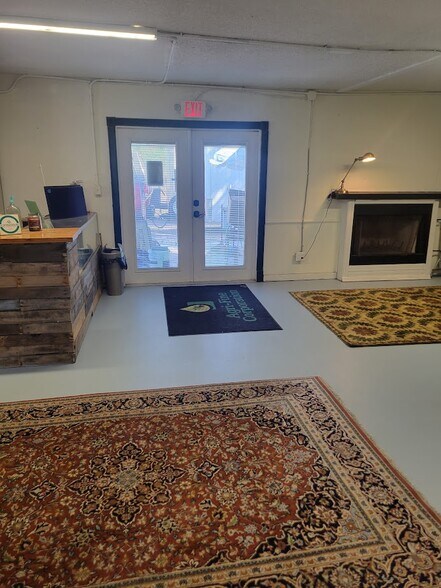 More Photos Of 5205 Haines Rd, Saint Petersburg Flex For Sale